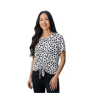 Anne Klein, Womenโs Top White background with large blk polkadots. XL